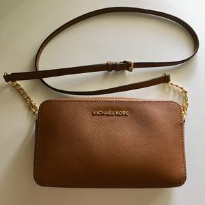 Micheal Kors Crossbody